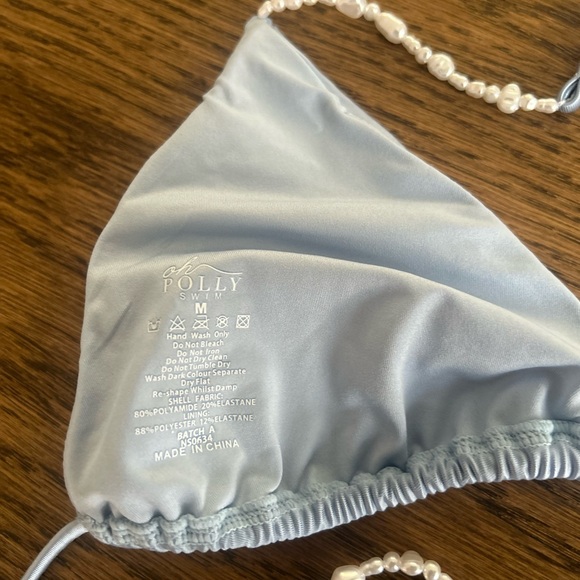 Oh Polly bikini set(KESHI
Pearl-Detail Triangle Bikini Top in Sky Blue - Picture 4 of 7